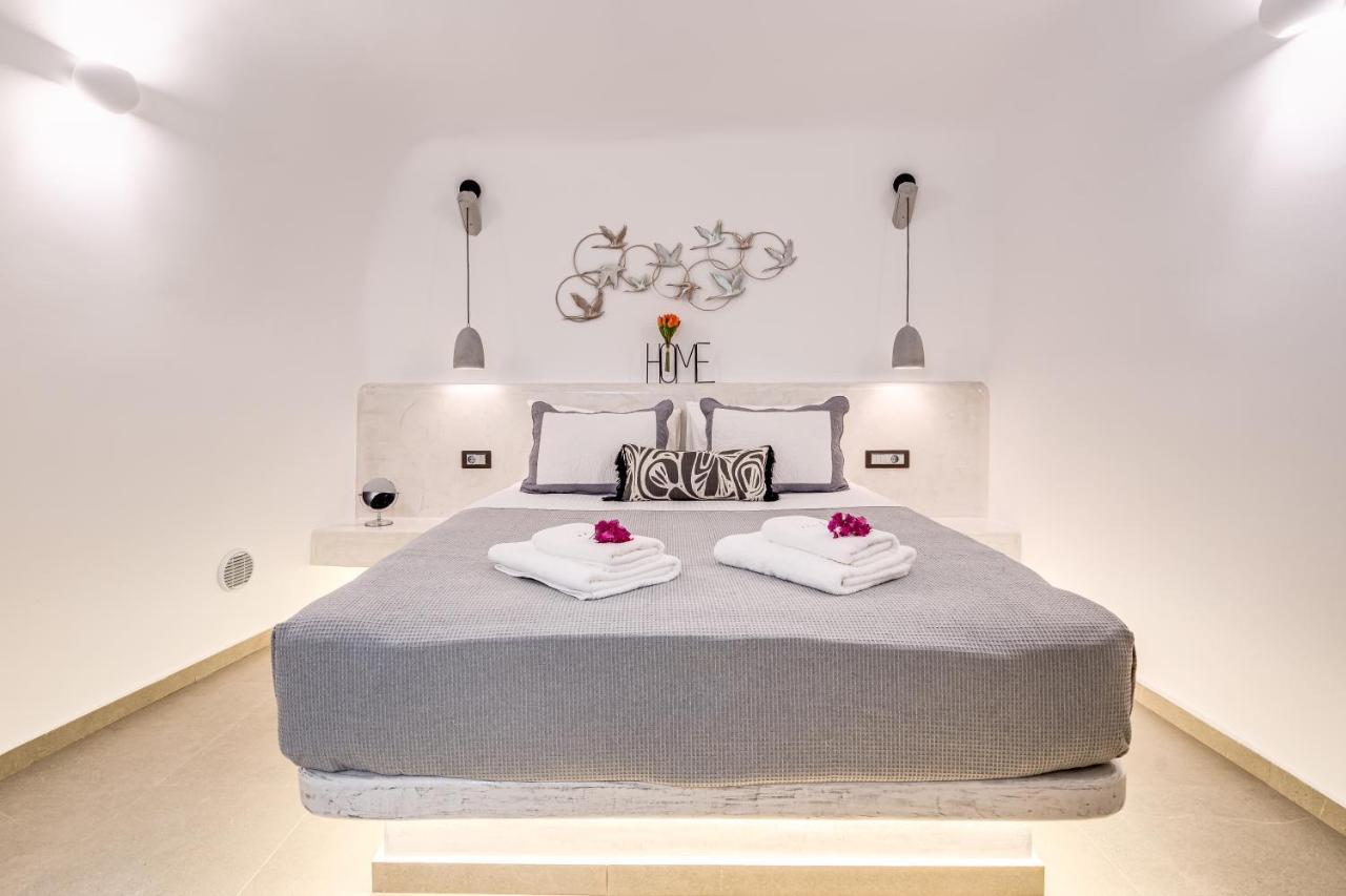 Tiara Suites Santorini Fira  Extérieur photo