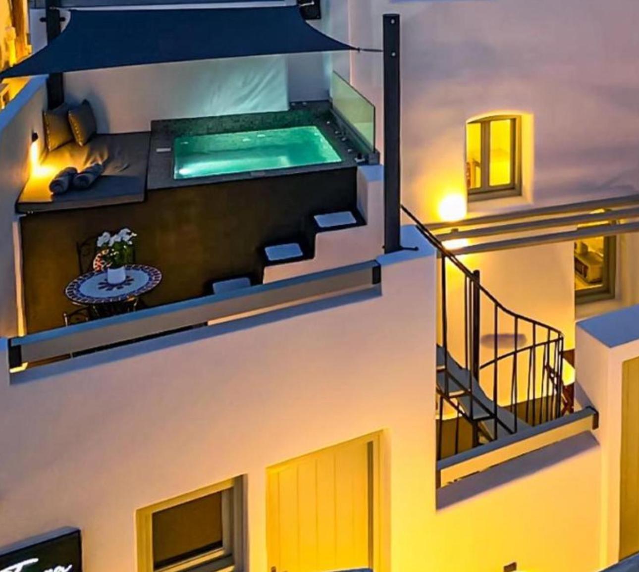 Tiara Suites Santorini Fira  Extérieur photo